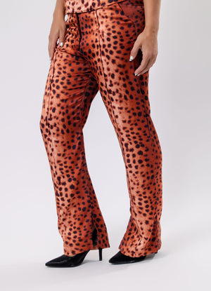 Straight-Leg Pants with Leopard Slit