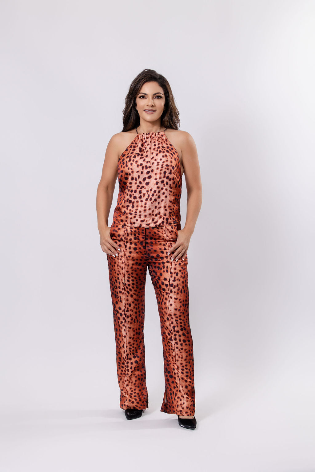 Straight-Leg Pants with Leopard Slit